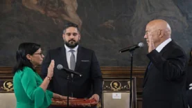 delcy-rodriguez-yemin-ederek-venezuela-devlet-baskani-oldu