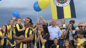 Kanseri yendi! Fenerbahçeli çocuk için gökyüzüne balonlar bırakıldı