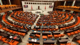 mecliste-gundem-yogun-trafik-yasasi-asgari-ucret-destegi-sosyal-medya-duzenlemesi