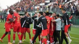 futbol_camiasindan_super_lige_yukselen_amedspora_tebrik_mesajlari_1777738589_8969